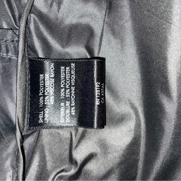 #29🎊Live 3/10/23 @7:30pm cst🖤Great Used Condition M Tumi Trench coat. - Picture 16 of 16